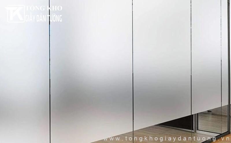 Không gian phòng họp, phòng riêng của lãnh đạo thường được dán decal mờ để đảm bảo riêng tư
