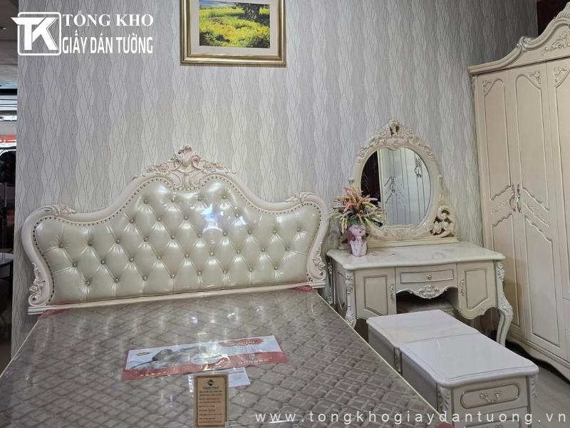 Chọn tranh họa tiết đơn giản giúp phòng ngủ trông rộng và thoáng hơn