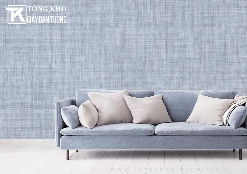 Bề mặt giấy dán tường có khả năng chống bám bẩn khá ổn, dễ lau chùi vệ sinh