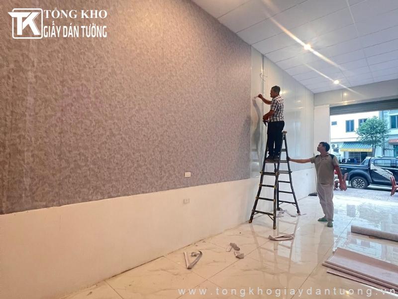 Cửa hàng thi công giấy dán tường trọn gói uy tín, chuyên nghiệp 2 Tổng kho Giấy Dán Tường thi công nhanh chóng, đảm bảo tính thẩm mỹ công trình
