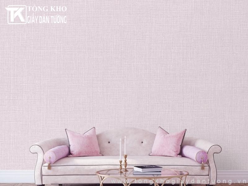 Giấy dán tường tông màu hồng đất dễ dàng kết hợp với nhiều đồ nội thất gia đình